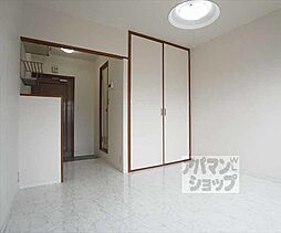 京阪本線 神宮丸太町駅 徒歩15分の賃貸マンション 3階1Kのリビング/ダイニング