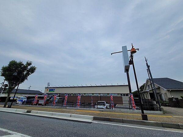 ゲンキー後三条店まで約526m