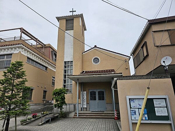 日本キリスト教団彦根教会まで約431m