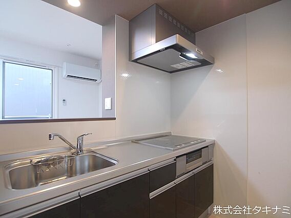 レガーロ_内装_0