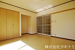 ロイヤルファミール　A棟 105 1階1Kのリビング/ダイニング