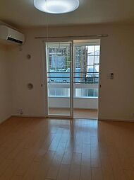 マ−ベラス・ウィング 203 2階1LDKのリビング/ダイニング