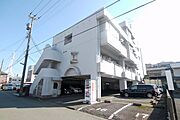 仁愛女子高校駅より徒歩7分 築38年5ヶ月 6階建の賃貸物件