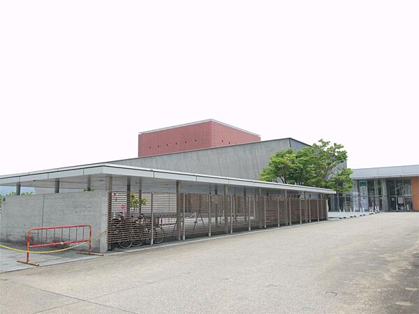 画像25:福井県立図書館（1469m）