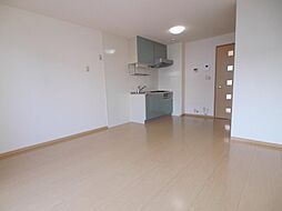 エザンスTH 101 1階ワンルームのリビング/ダイニング