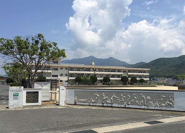 画像20:下関市立安岡中学校（1035m）