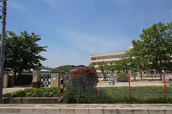 下関市立清末小学校（855m）