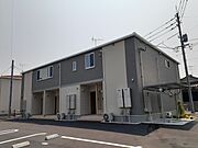 安岡駅よりバス2分 徒歩8分 築4年3ヶ月 2階建の賃貸物件