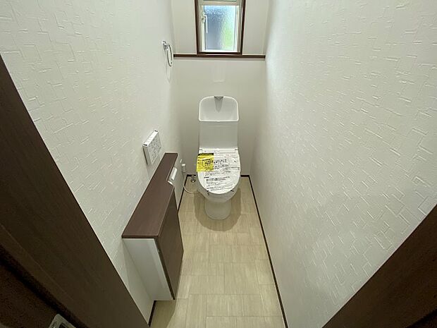 2Fトイレ。2階にもトイレがあると便利です