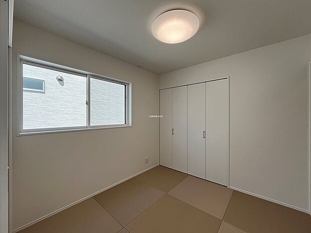 洋風な琉球畳のおしゃれな1F和室4.5帖