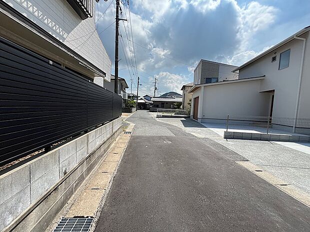 閑静な住宅街で交通量も少なめです