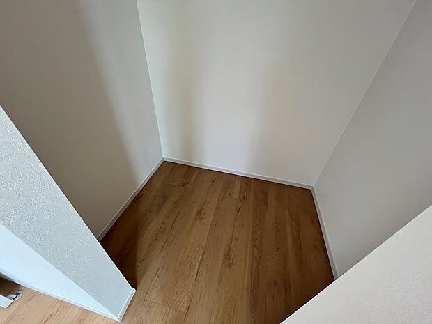 主寝室7.5帖内WIC