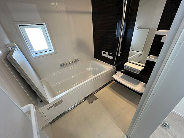 ゆったりくつろげるバスルーム