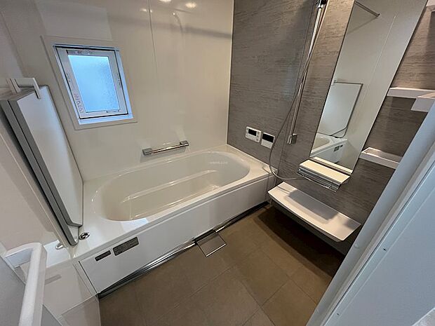 ゆったりくつろげるバスルーム