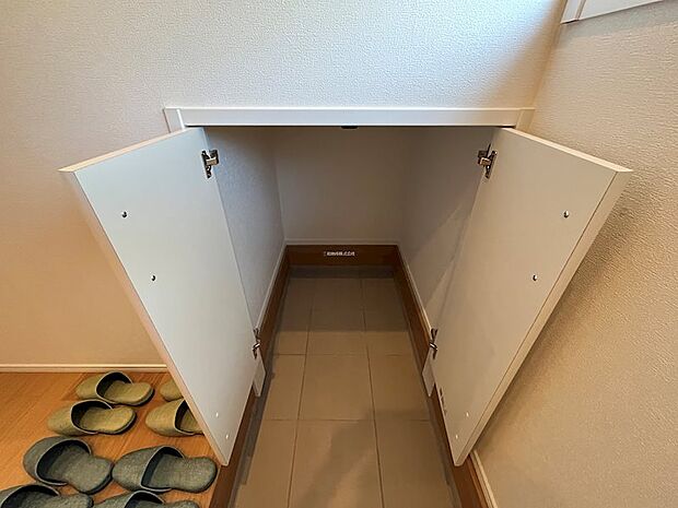 玄関収納