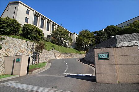 梅光学院中学校(466m)