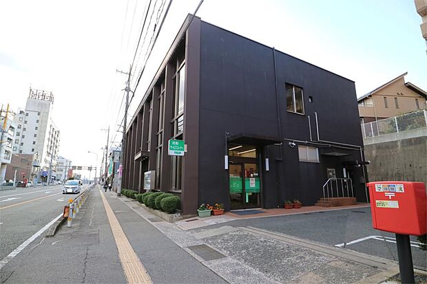 山口銀行山の田支店(208m)