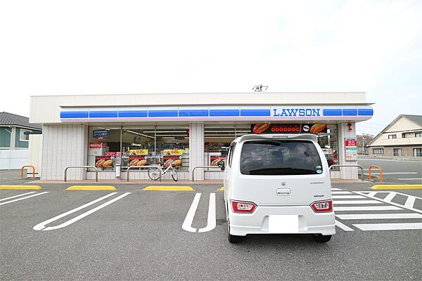 ローソン 下関豊浦川棚店（977m）