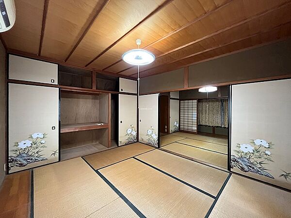 2間続きの2F和室6帖