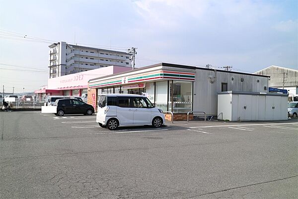 セブンイレブン 下関清末店（897m）