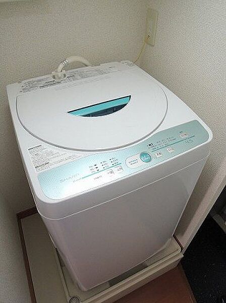 画像13:洗濯機　(実際と異なる場合が御座います)
