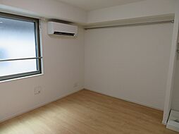 プレシャス方南町 201 2階ワンルームのリビング/ダイニング