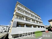 二軒屋駅より徒歩9分 2階 築23年8ヶ月の賃貸物件