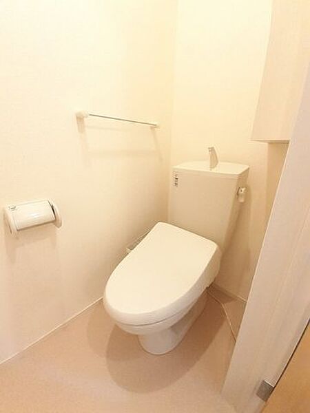 画像10:落ち着いたトイレです