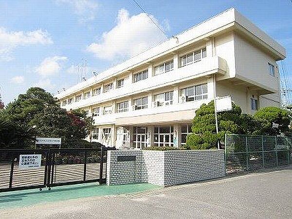 画像20:北島南小学校まで550m