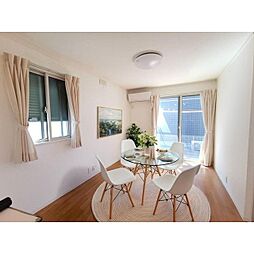 サンハウス 101 1階1LDKのリビング/ダイニング