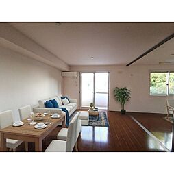 ルーチェI 205 2階2LDKのリビング/ダイニング