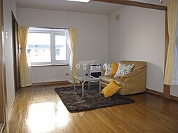 イッセイハイム 102 1階1DKのリビング/ダイニング