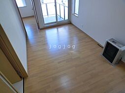 ガーネット白石 105 1階1LDKのリビング/ダイニング