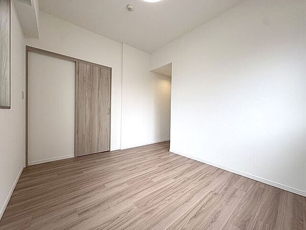 寝室を拡大表示