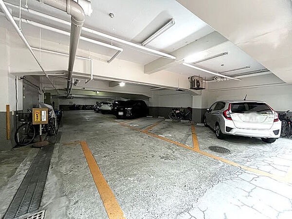 駐車場を拡大表示