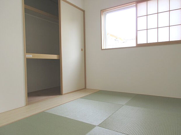 和室はお子様の遊び場やお昼寝スペースに便利です。