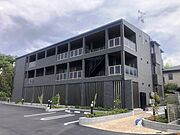 宇治駅より徒歩11分 新築 3階建の賃貸物件