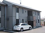 久津川駅より徒歩3分 築24年5ヶ月 2階建の賃貸物件