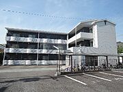 三室戸駅より徒歩2分 築37年11ヶ月 3階建の賃貸物件