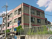 京都市伏見区深草鞍ケ谷 3階建 築34年のイメージ