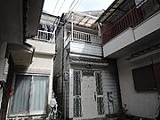 六地蔵駅より徒歩8分 1階 築38年6ヶ月の賃貸物件