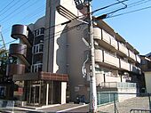 京都市伏見区醍醐岸ノ上町 4階建 築36年のイメージ