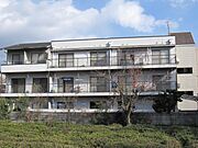 大久保駅より徒歩8分 築36年10ヶ月 3階建の賃貸物件