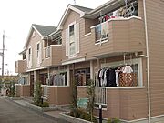 久津川駅より徒歩7分 築22年10ヶ月 2階建の賃貸物件