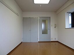 ベルヴェ府中 404 4階1Kのリビング/ダイニング