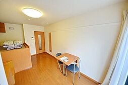 レオパレス幸良 201 2階1Kのリビング/ダイニング