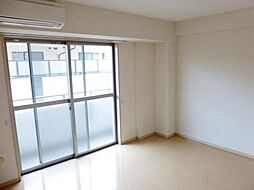 京王線 柴崎駅 徒歩5分の賃貸マンション 3階1Kのリビング/ダイニング