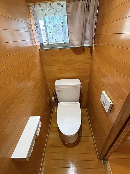 トイレを拡大表示