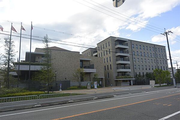 画像17:関西外国語大学 御殿山キャンパス・グローバルタウン（2125m）