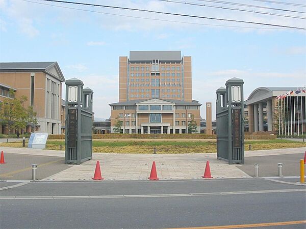 画像18:関西外国語大学　中宮キャンパス（1078m）